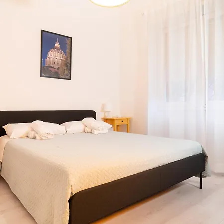 Aurea Vaticano روما